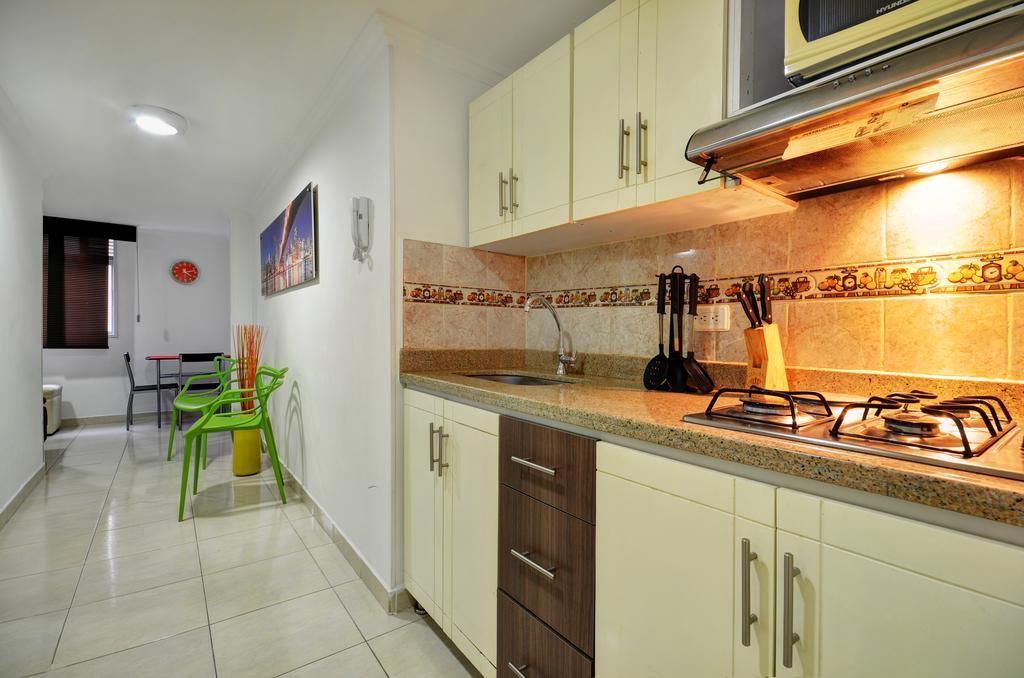 Apartamentos Amoblados Jg De La 70 Medellin Ngoại thất bức ảnh