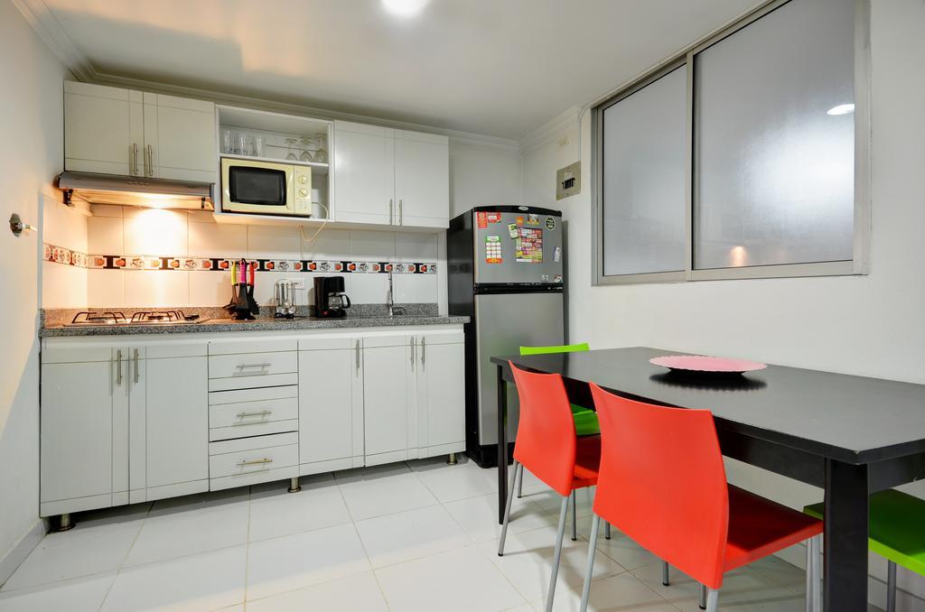 Apartamentos Amoblados Jg De La 70 Medellin Ngoại thất bức ảnh