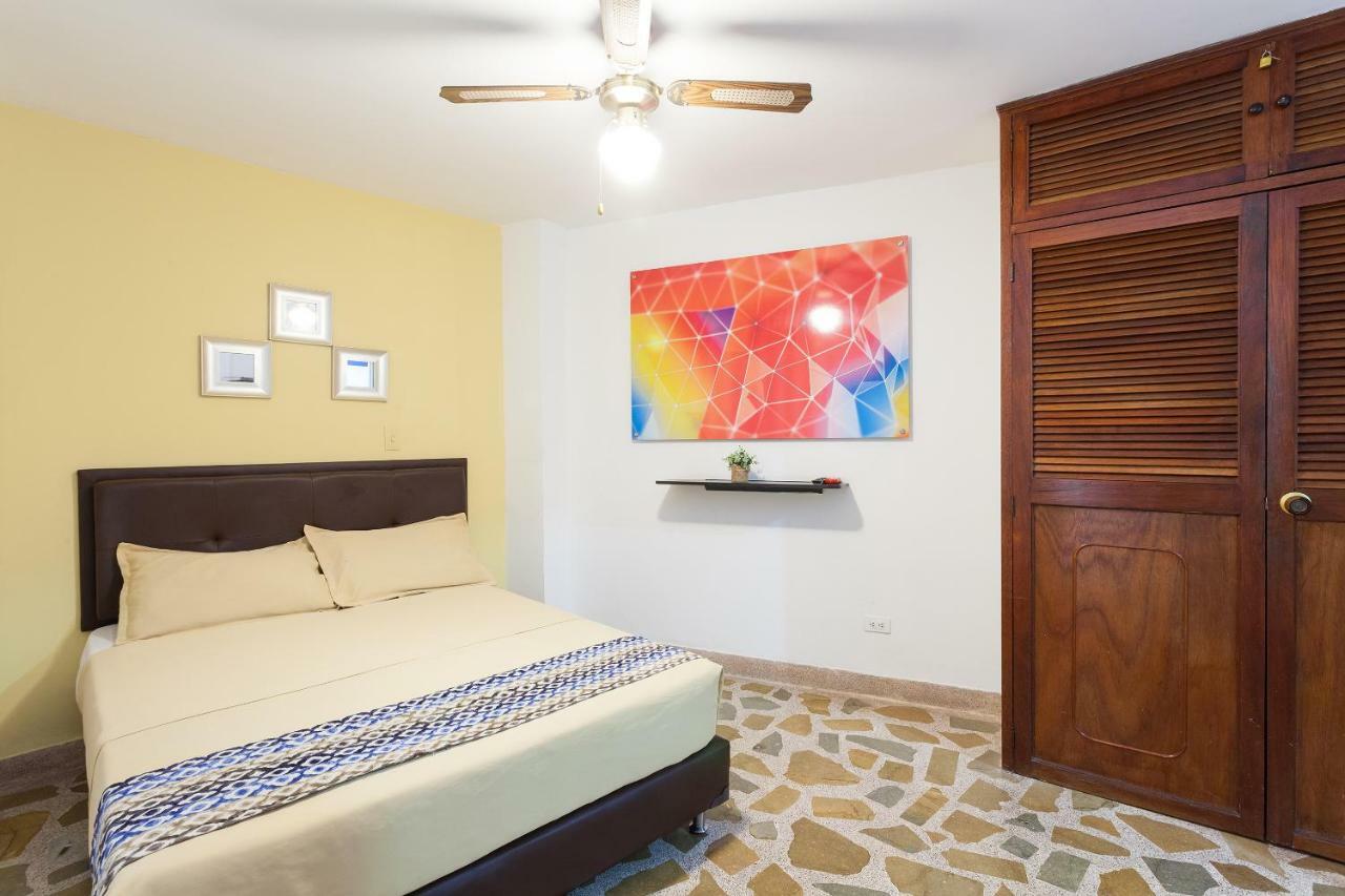 Apartamentos Amoblados Jg De La 70 Medellin Ngoại thất bức ảnh