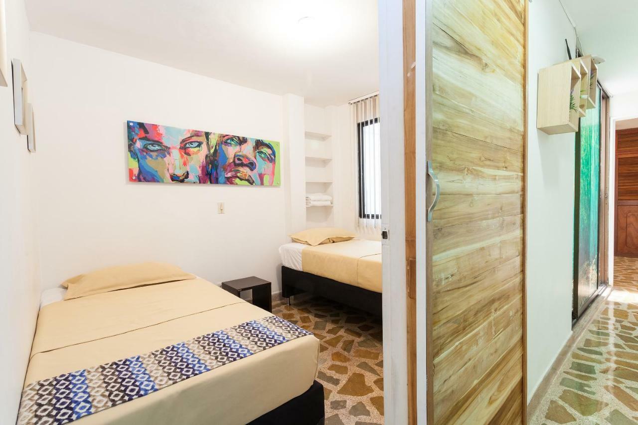 Apartamentos Amoblados Jg De La 70 Medellin Ngoại thất bức ảnh