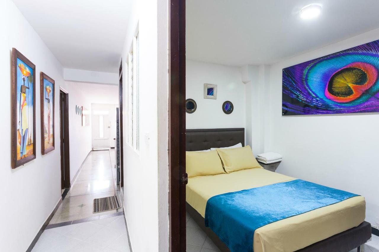 Apartamentos Amoblados Jg De La 70 Medellin Ngoại thất bức ảnh