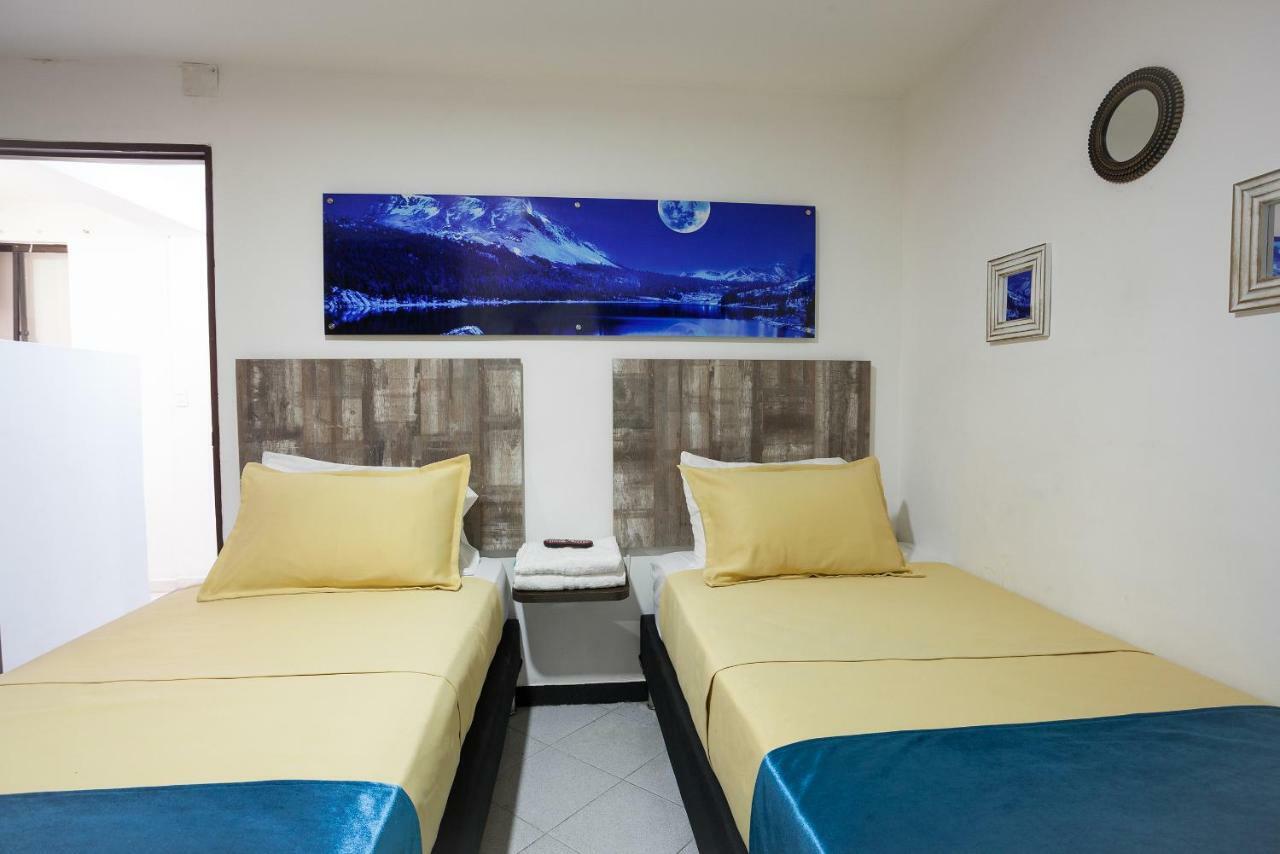 Apartamentos Amoblados Jg De La 70 Medellin Ngoại thất bức ảnh