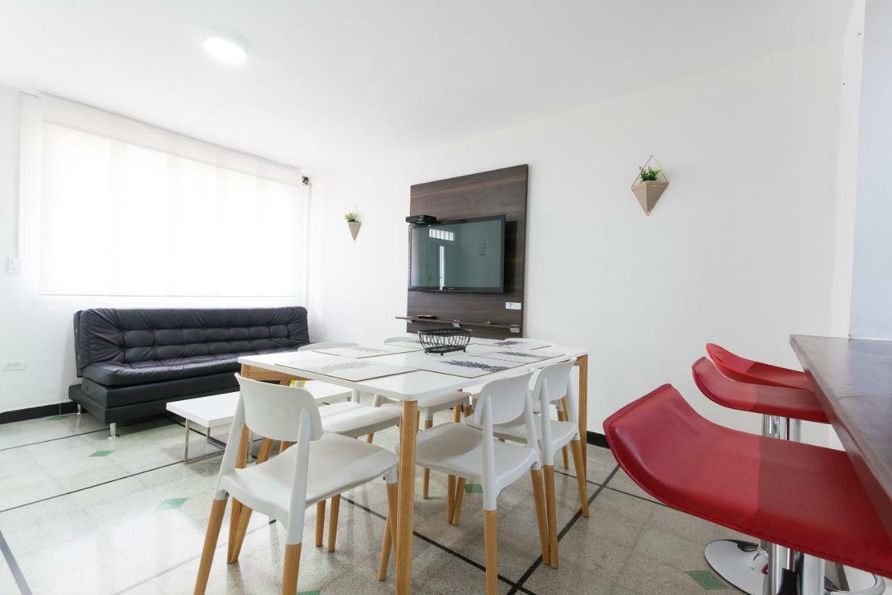 Apartamentos Amoblados Jg De La 70 Medellin Ngoại thất bức ảnh
