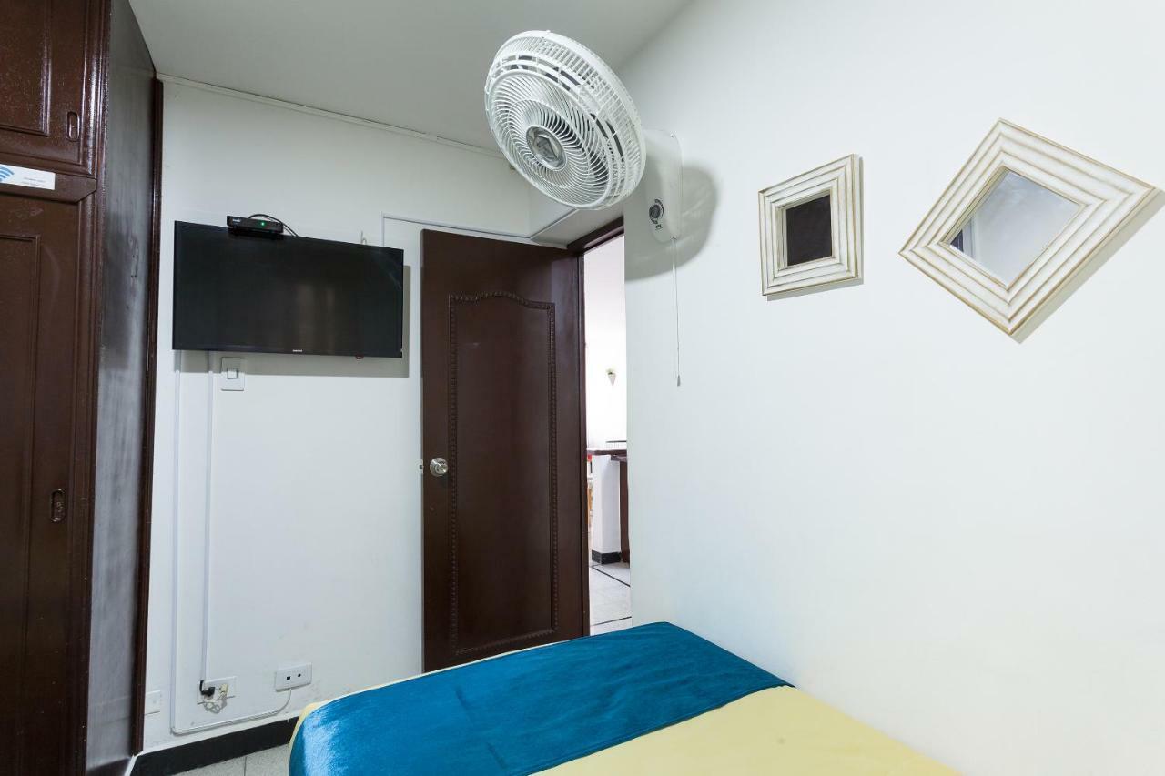 Apartamentos Amoblados Jg De La 70 Medellin Ngoại thất bức ảnh