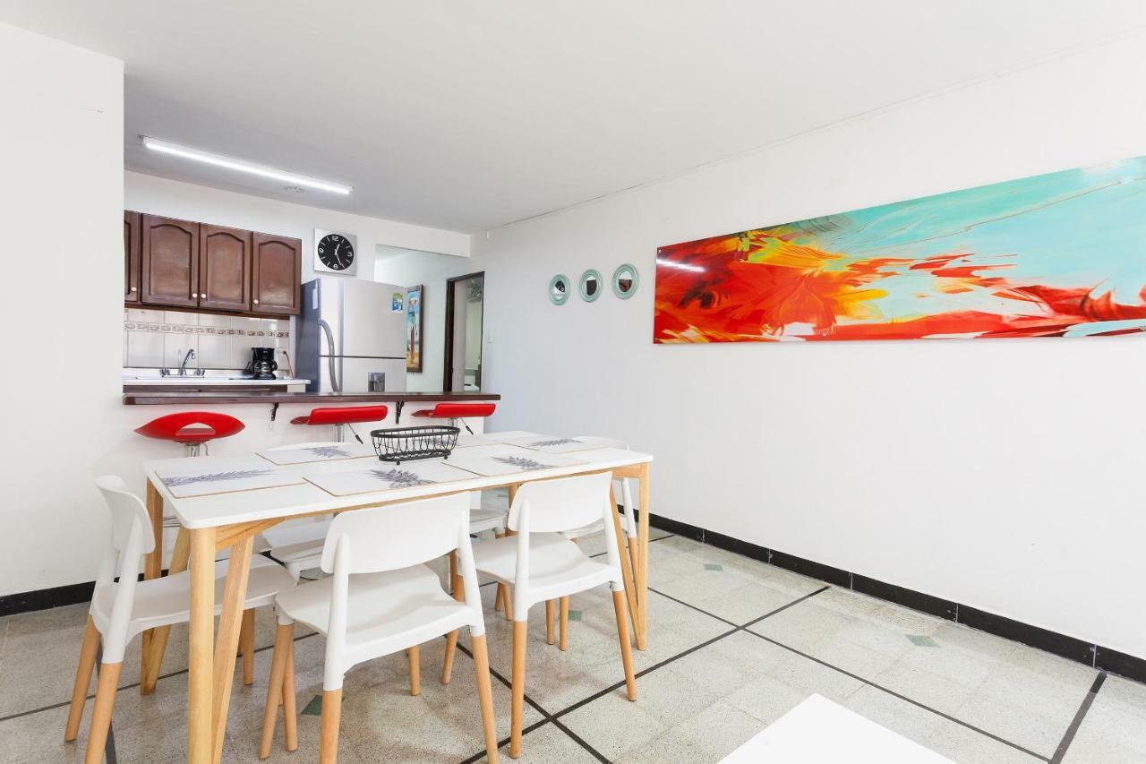 Apartamentos Amoblados Jg De La 70 Medellin Ngoại thất bức ảnh