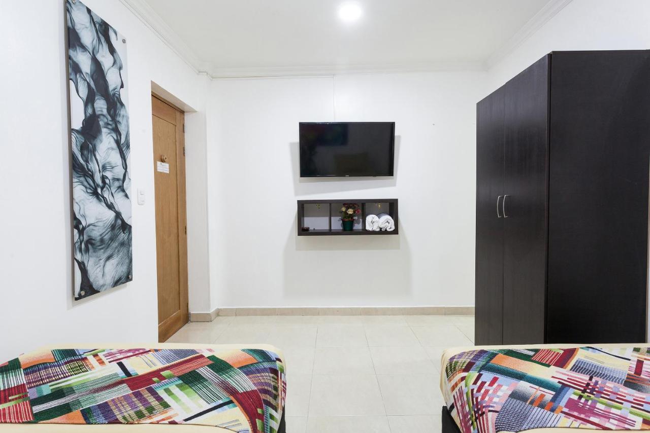 Apartamentos Amoblados Jg De La 70 Medellin Ngoại thất bức ảnh