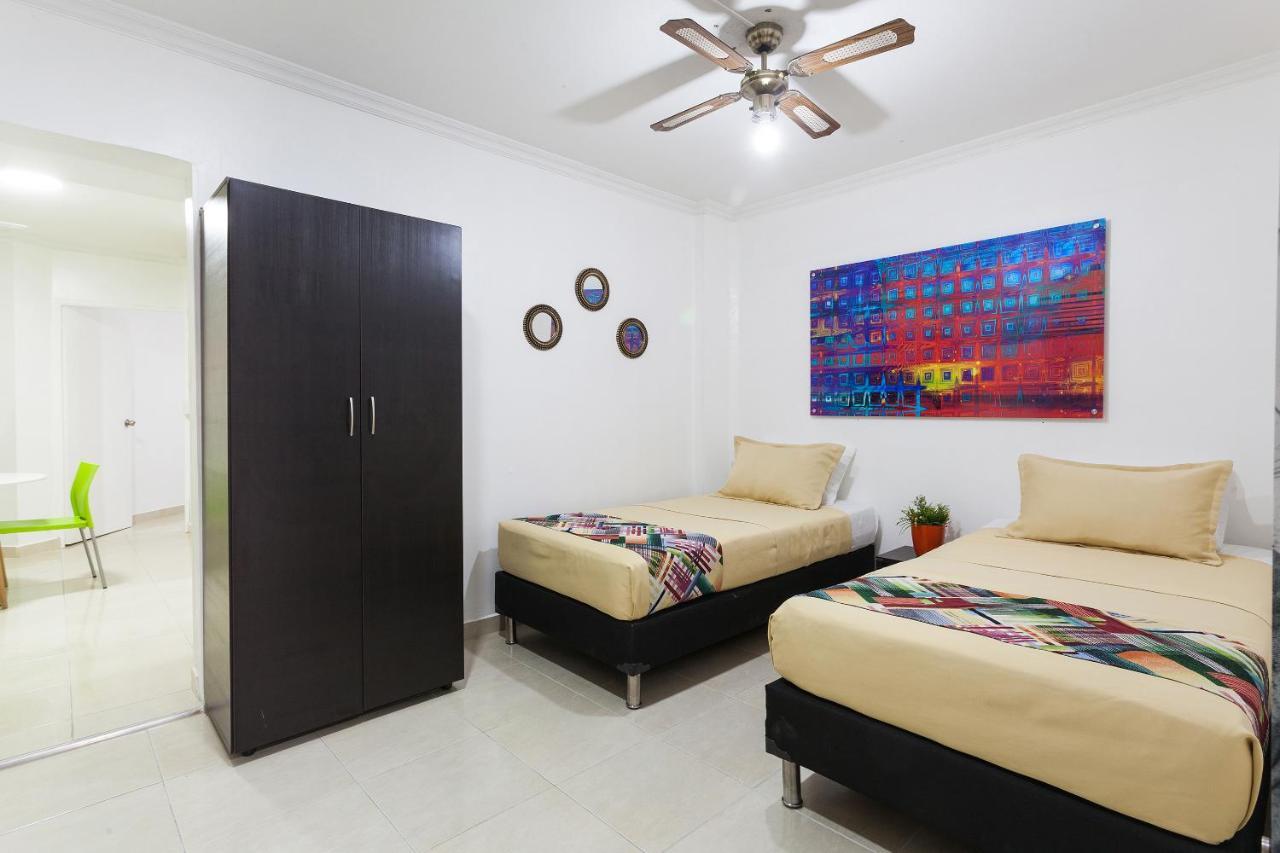 Apartamentos Amoblados Jg De La 70 Medellin Ngoại thất bức ảnh